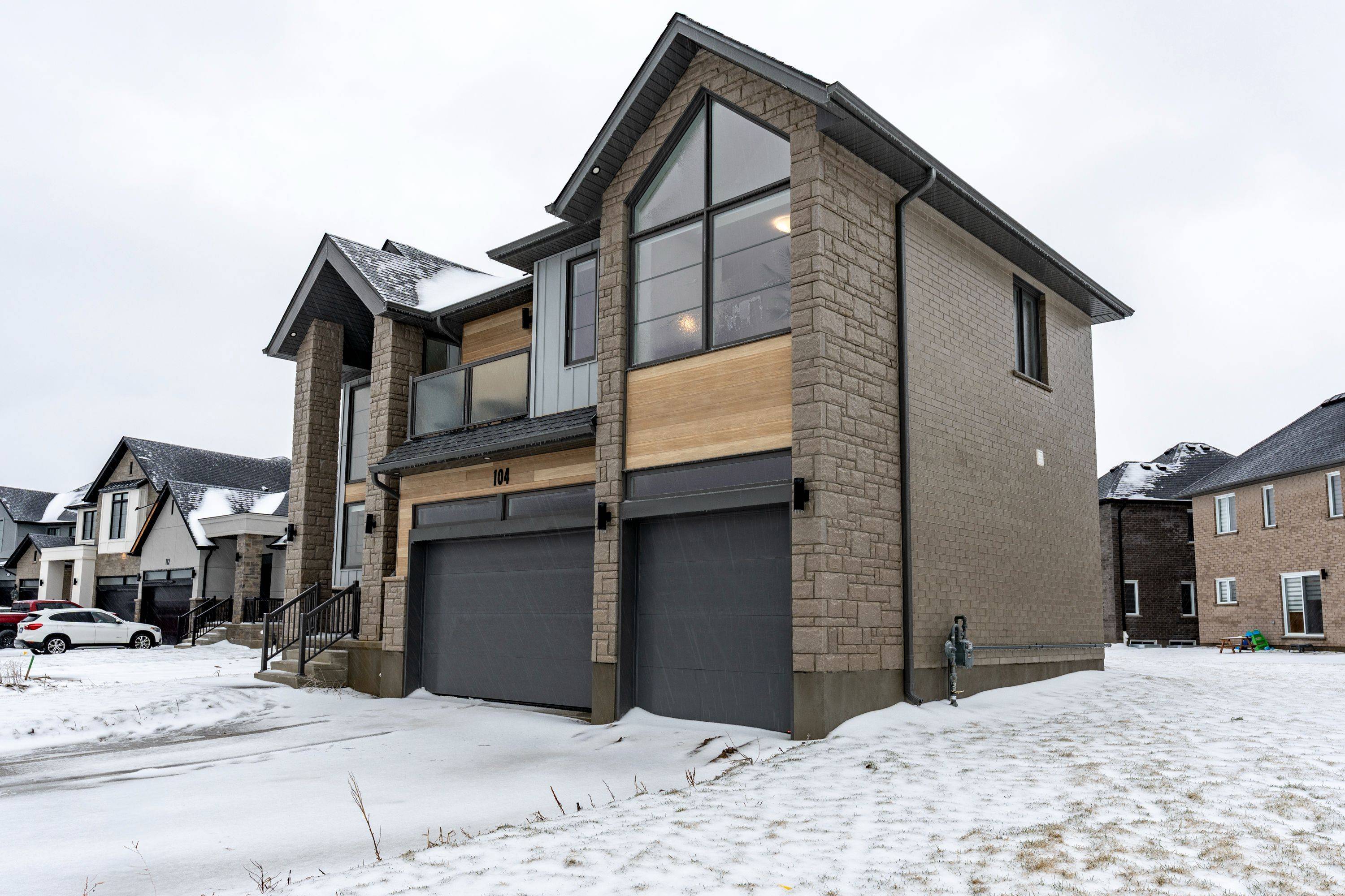 Stratford, ON N5A 6S2,104 Dempsey DR