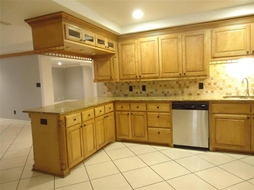 Denison, TX 75020,424 W Sears Street