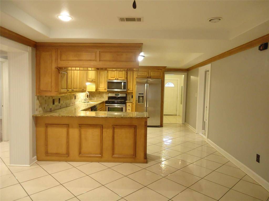 Denison, TX 75020,424 W Sears Street