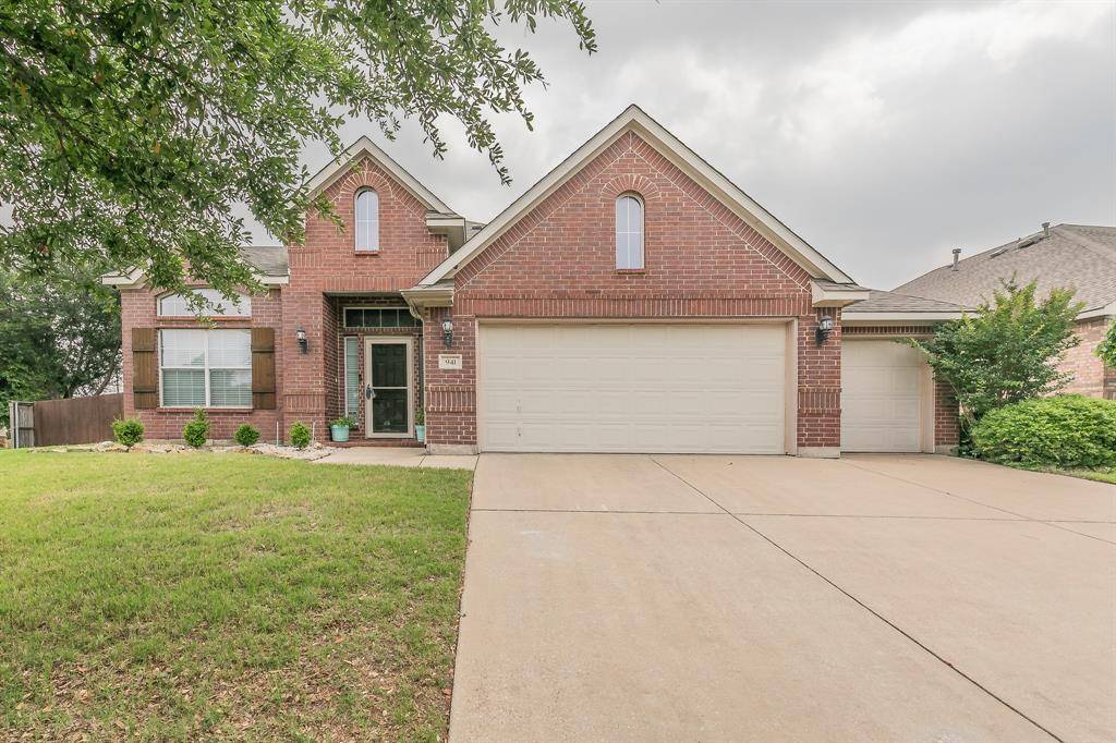 Saginaw, TX 76131,941 Sequoia Way