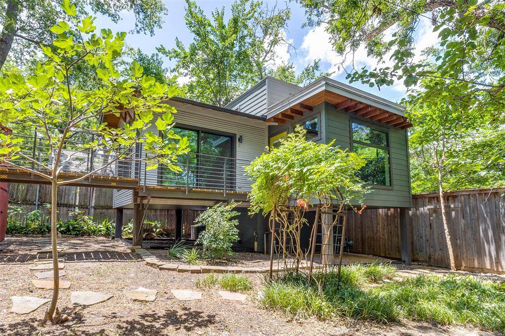 Dallas, TX 75223,6931 Lindsley Avenue