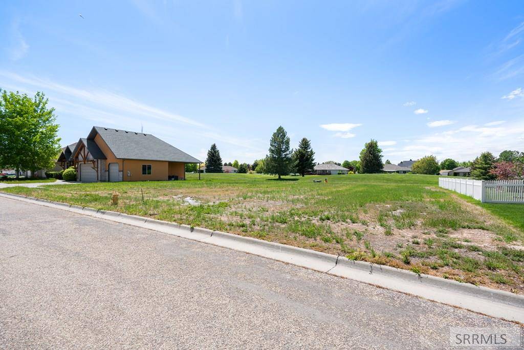Idaho Falls, ID 83401,5057 Shadow Creek Drive
