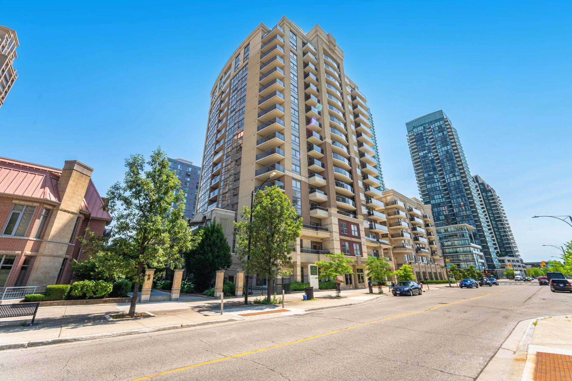Mississauga, ON L5B 4N1,350 Princess Royal DR #604