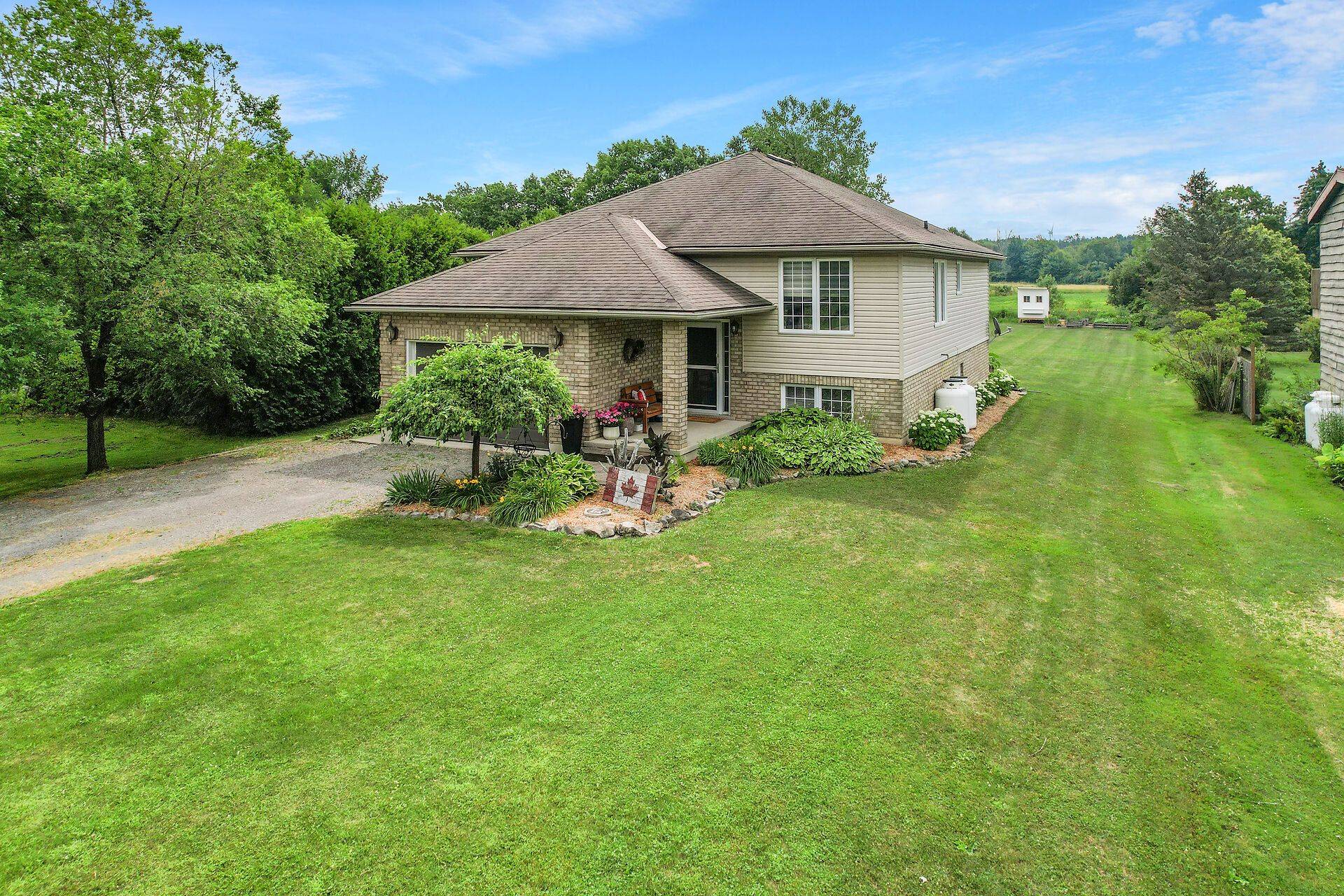 Haldimand, ON N1A 2W7,682 Hines RD