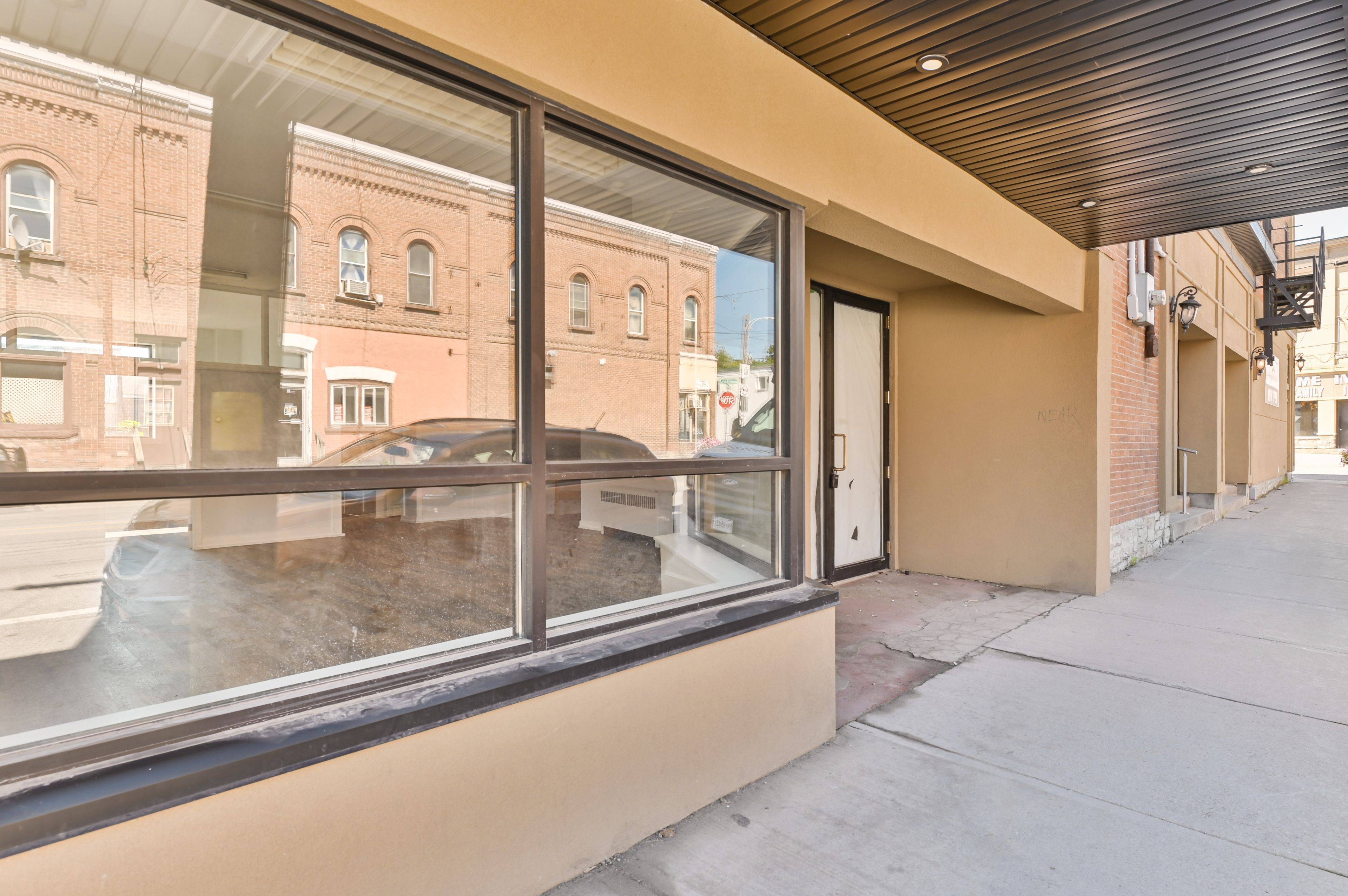 Centre Hastings, ON K0K 2K0,15 Durham ST #4