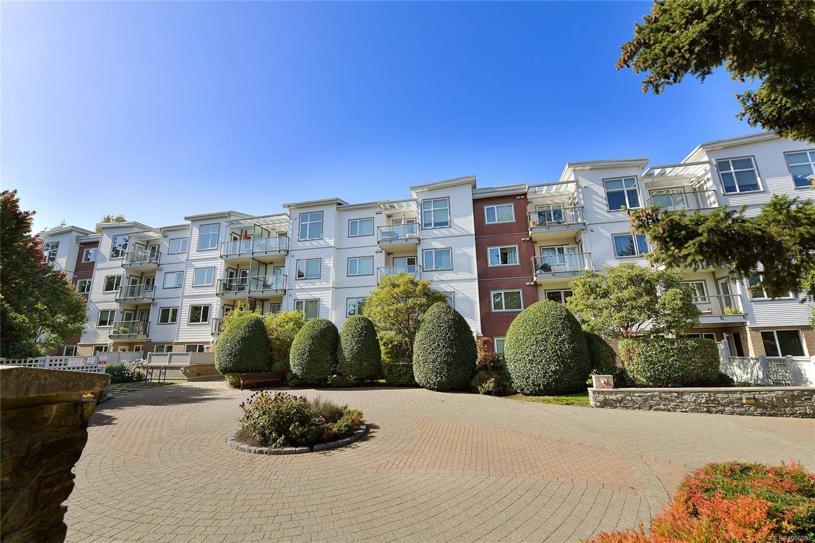 Saanich, BC V8Z 0B5,4394 West Saanich Rd #208