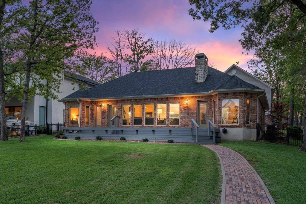 Malakoff, TX 75148,211 N Beverly Drive