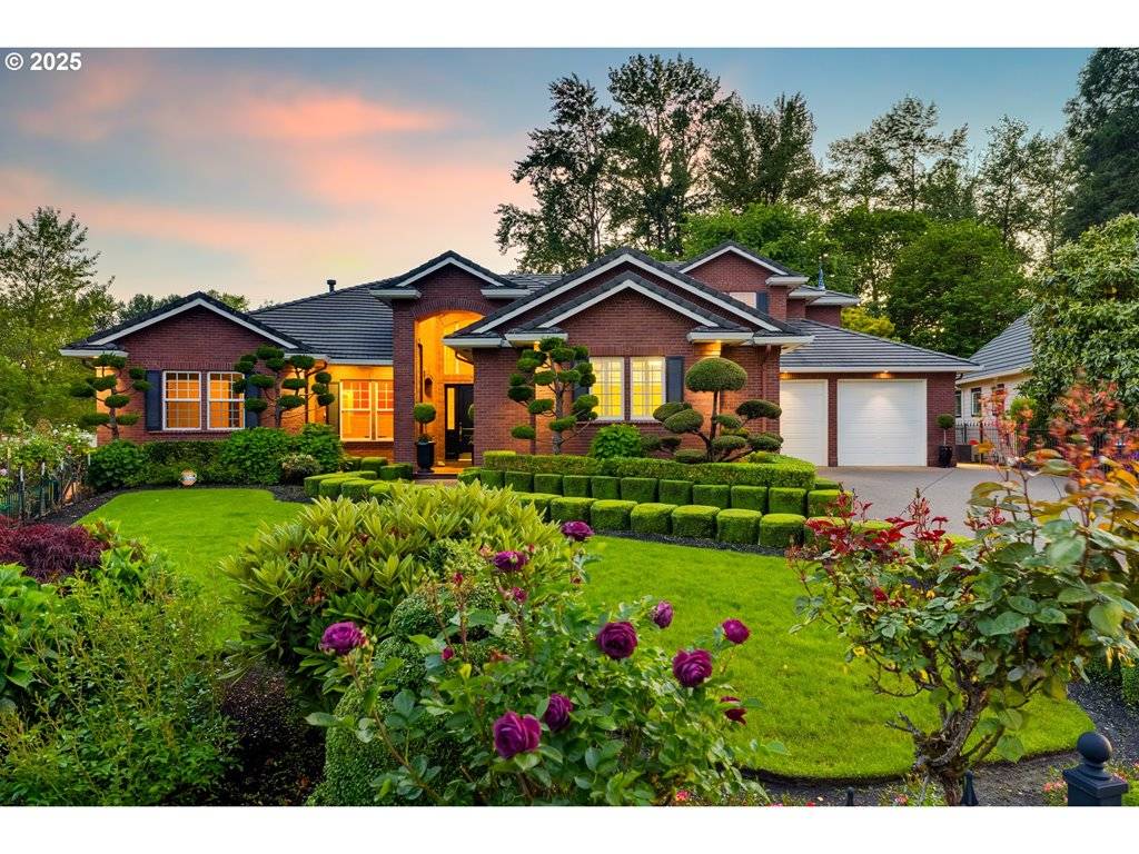 Eugene, OR 97401,613 SHORELINE WAY