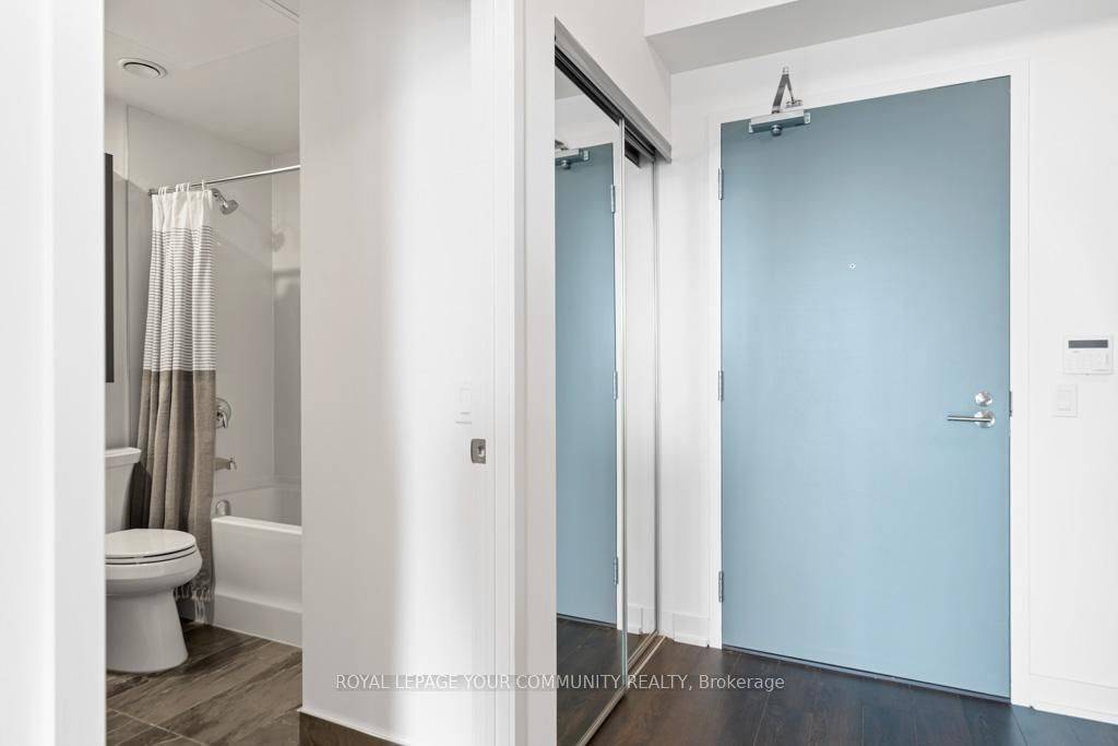 Toronto C13, ON M3C 0R1,50 O'Neill RD #3010