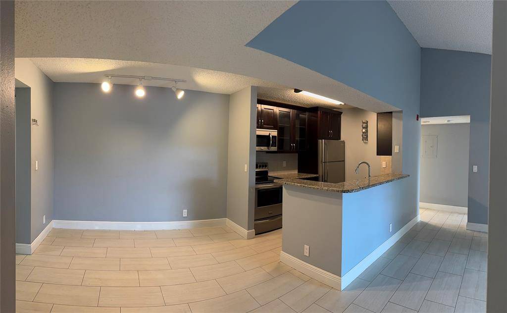Pompano Beach, FL 33069,4015 W Mcnab Rd #307D