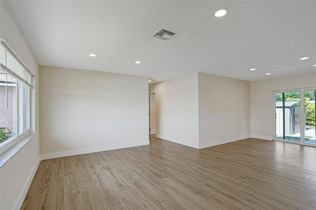 Deerfield Beach, FL 33064,3811 NE 5th Ave