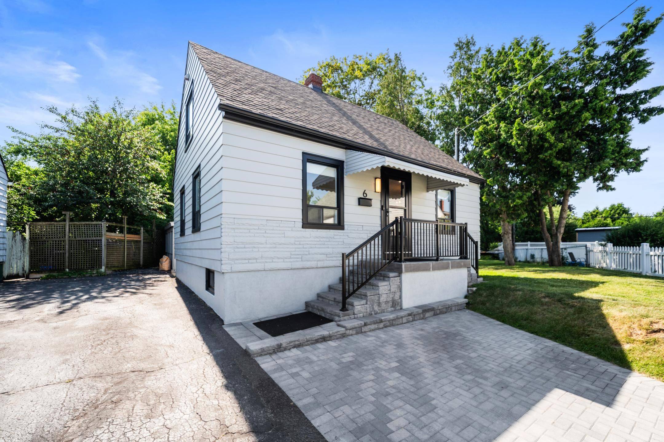 Toronto W07, ON M8Y 1M6,6 Mccallum CT