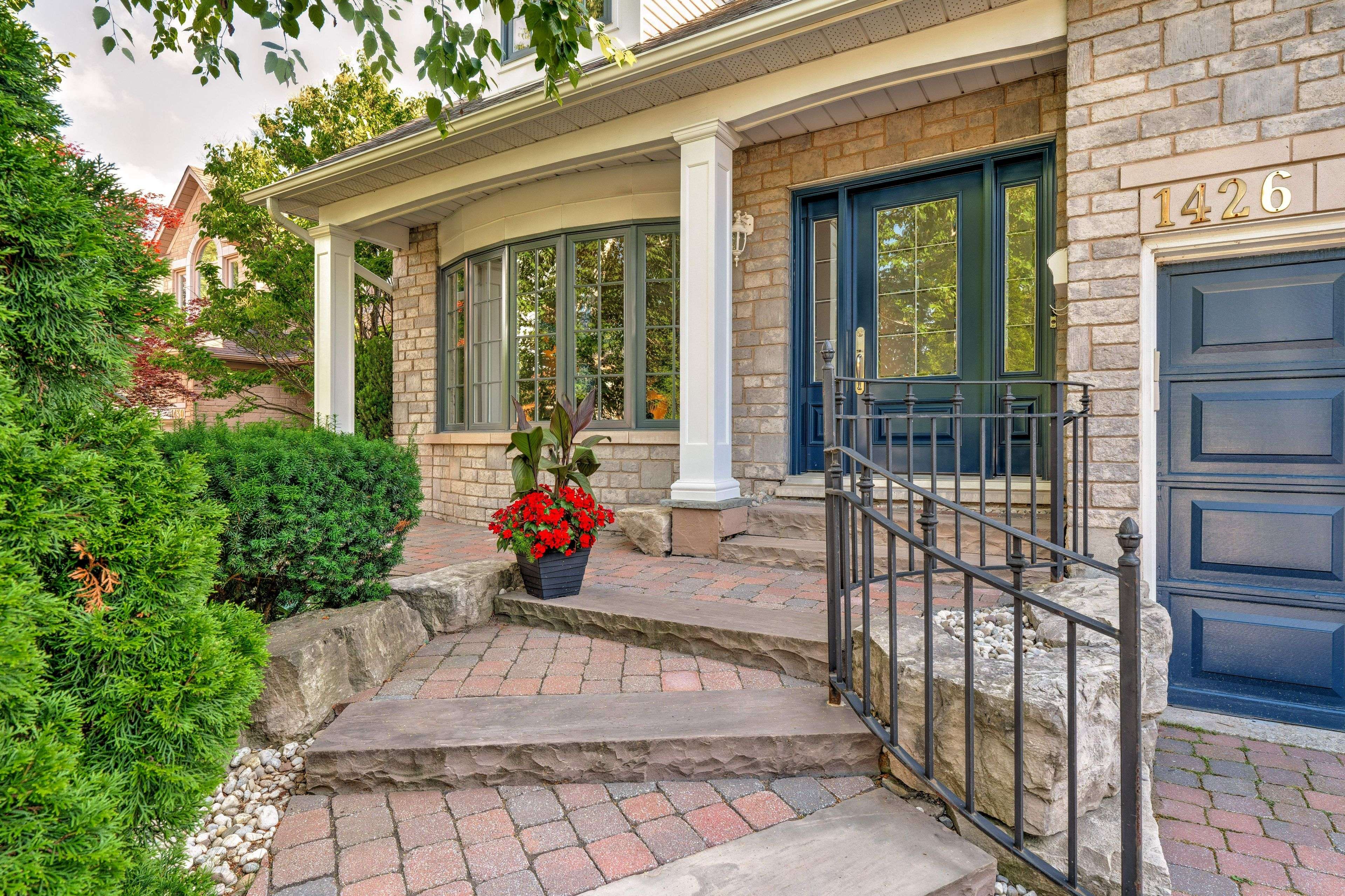 Oakville, ON L6H 6E6,1426 Creekwood TRL
