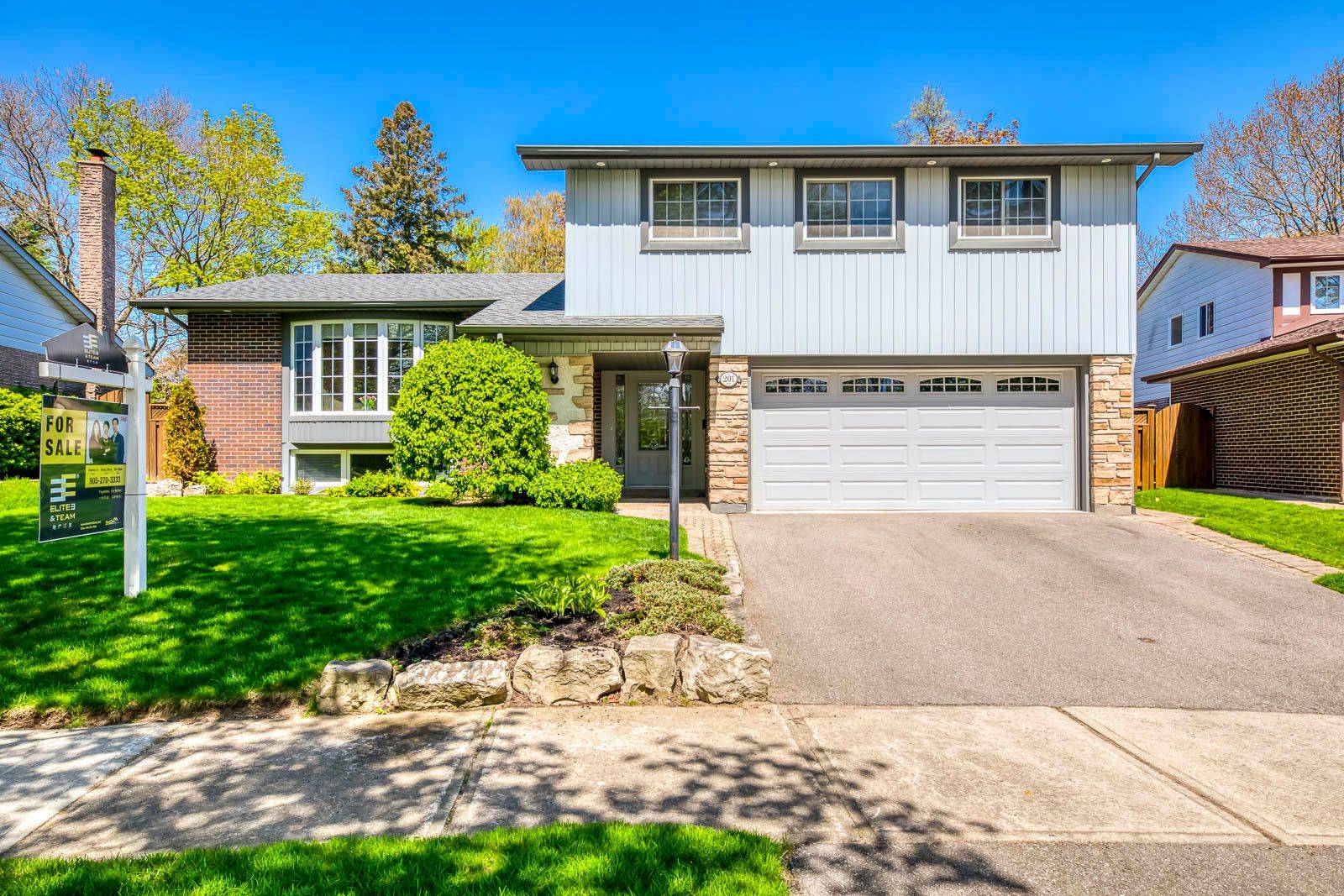 Oakville, ON L6J 5N5,201 Arichat RD