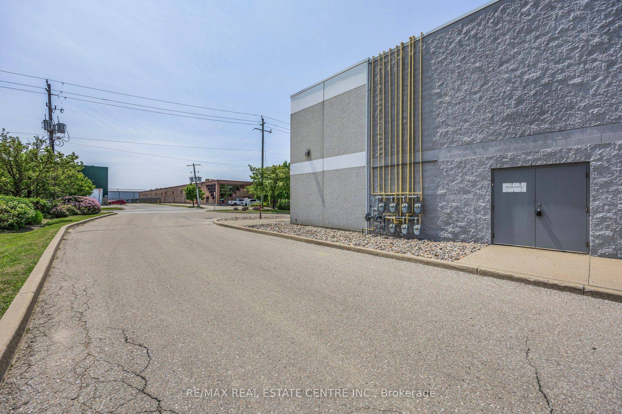 Caledon, ON L7E 1K1,35 Nixon RD #1