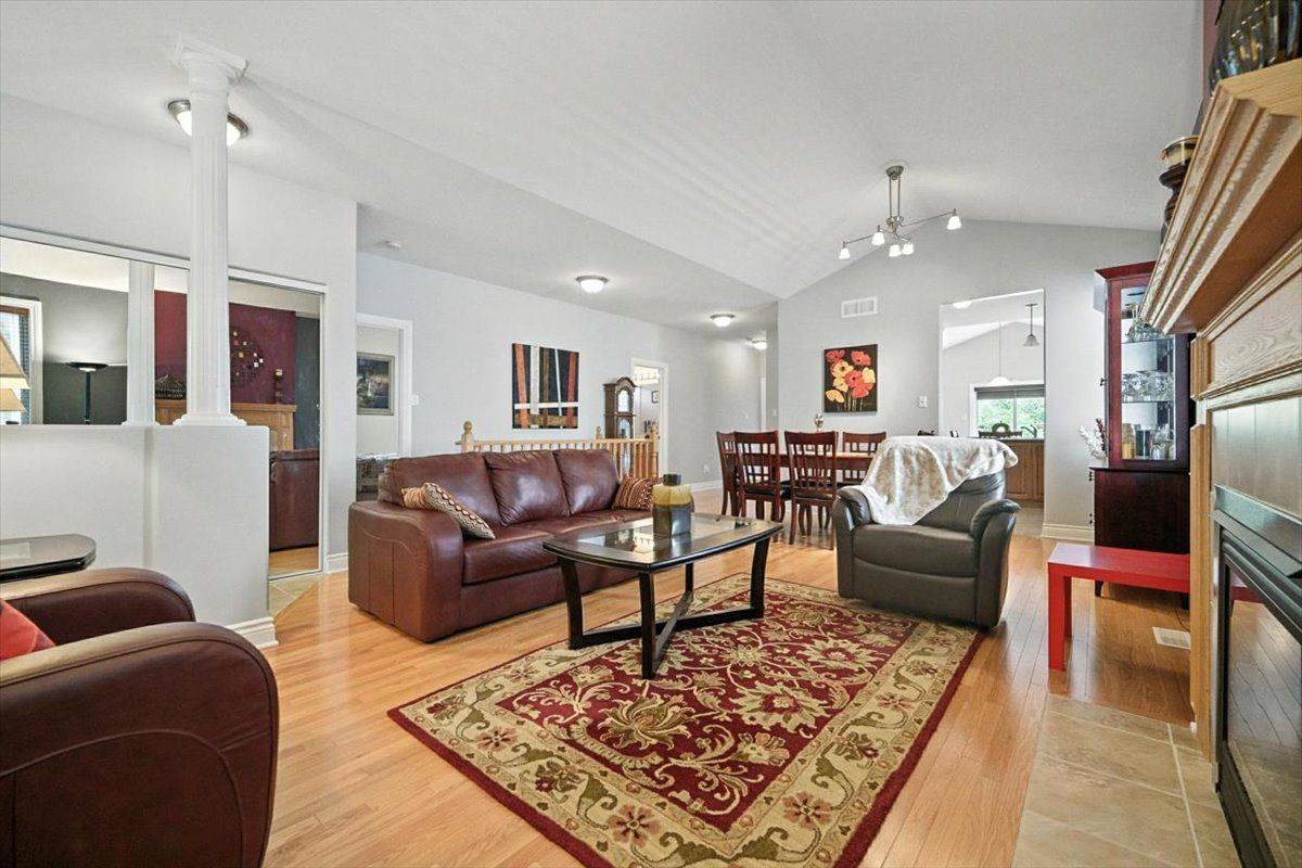 Clarence-rockland, ON K4K 0E3,128 Topaze CRES