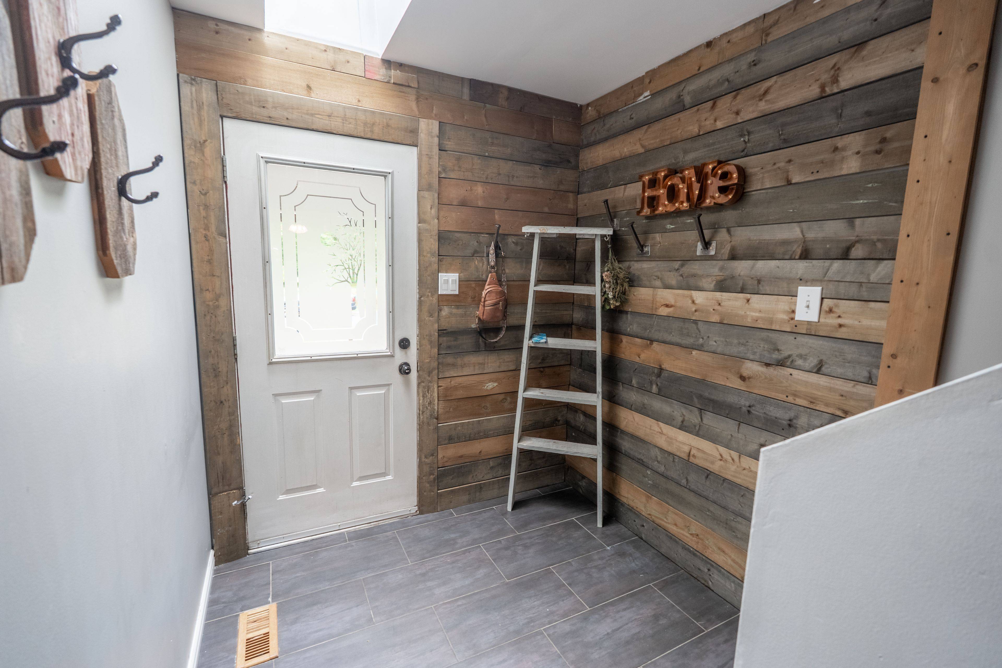 Cornwall, ON K6K 1K2,541 Mercier AVE W