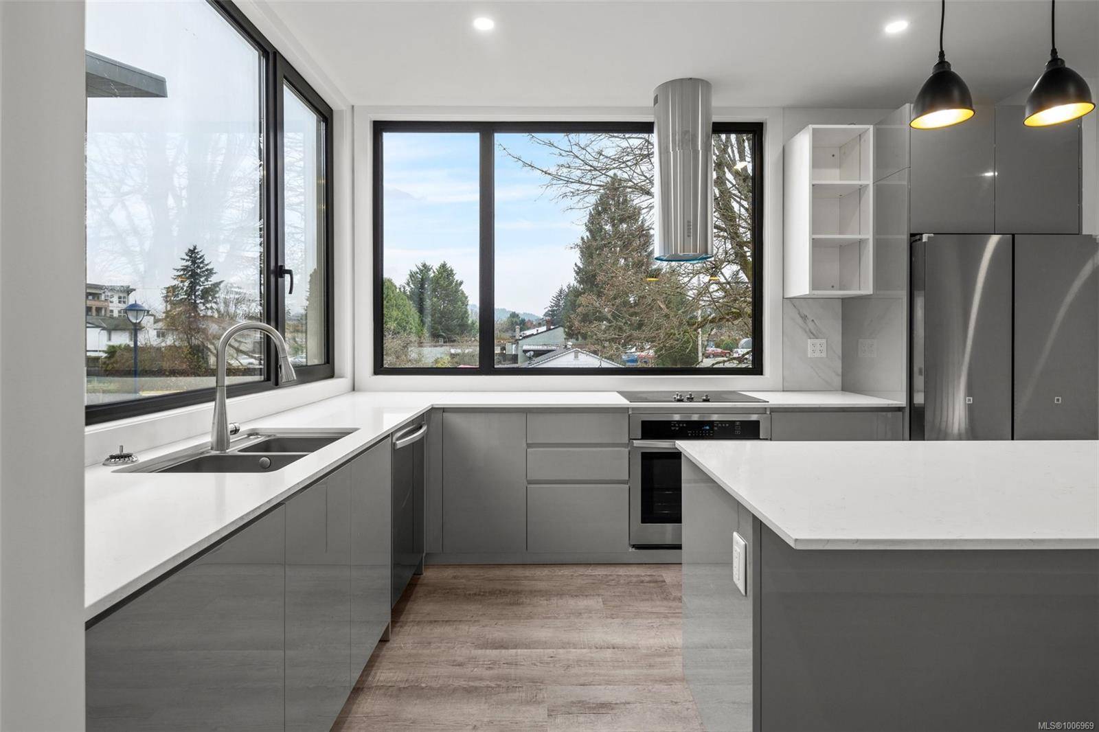Langford, BC V9B 3Z2,2841 Knotty Pine Rd #123