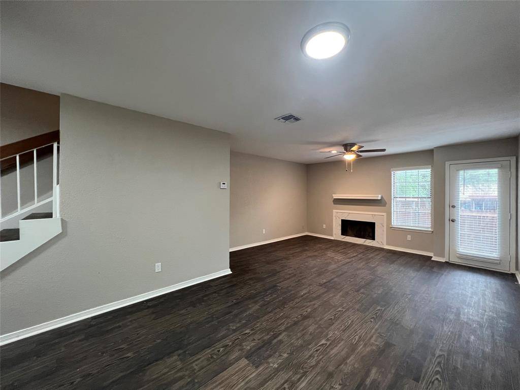 Fort Worth, TX 76133,7417 Kingswood Drive