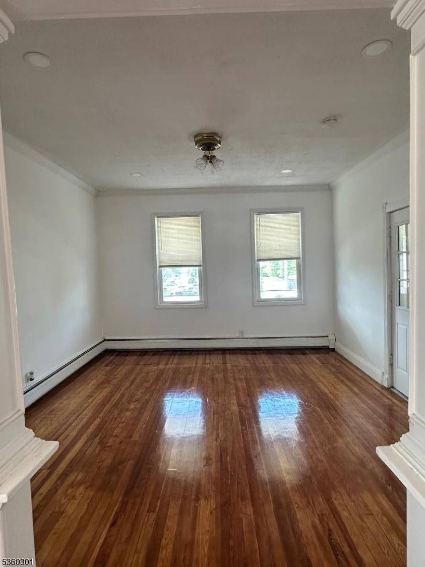 Little Falls Twp., NJ 07424,24 Maple St #1
