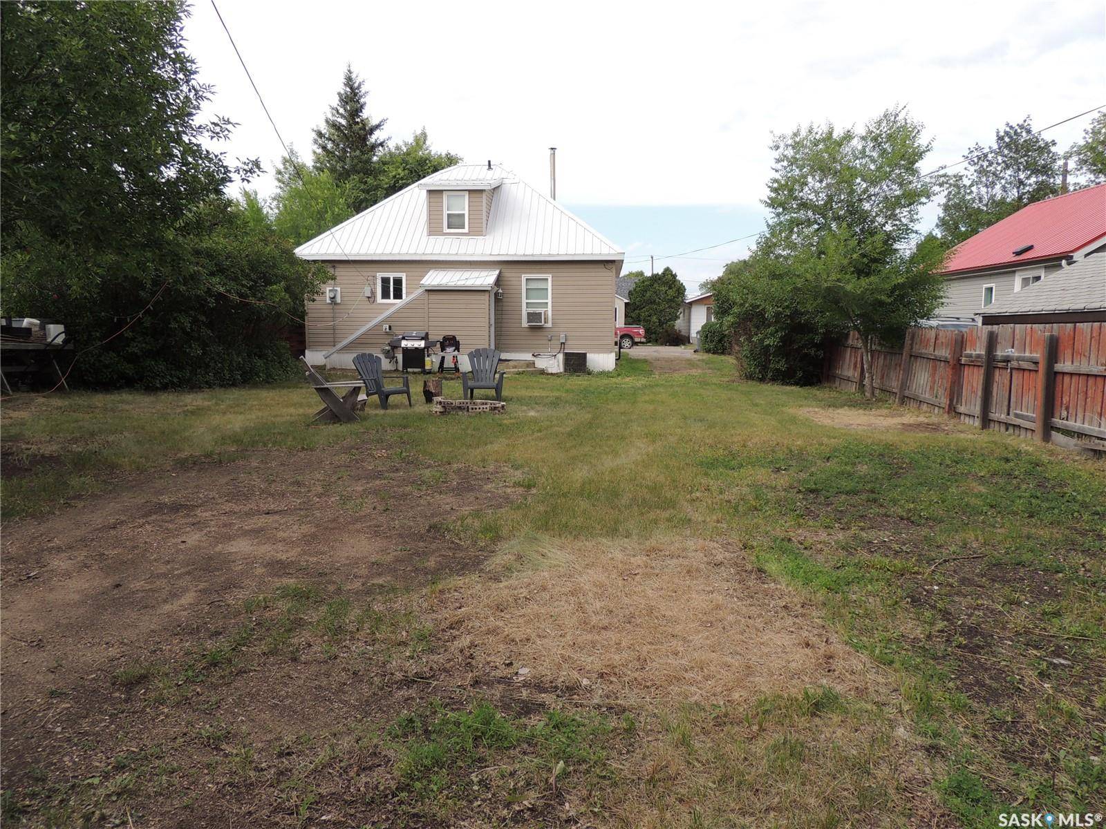 Estevan, SK S4A 0P6,630 3rd STREET