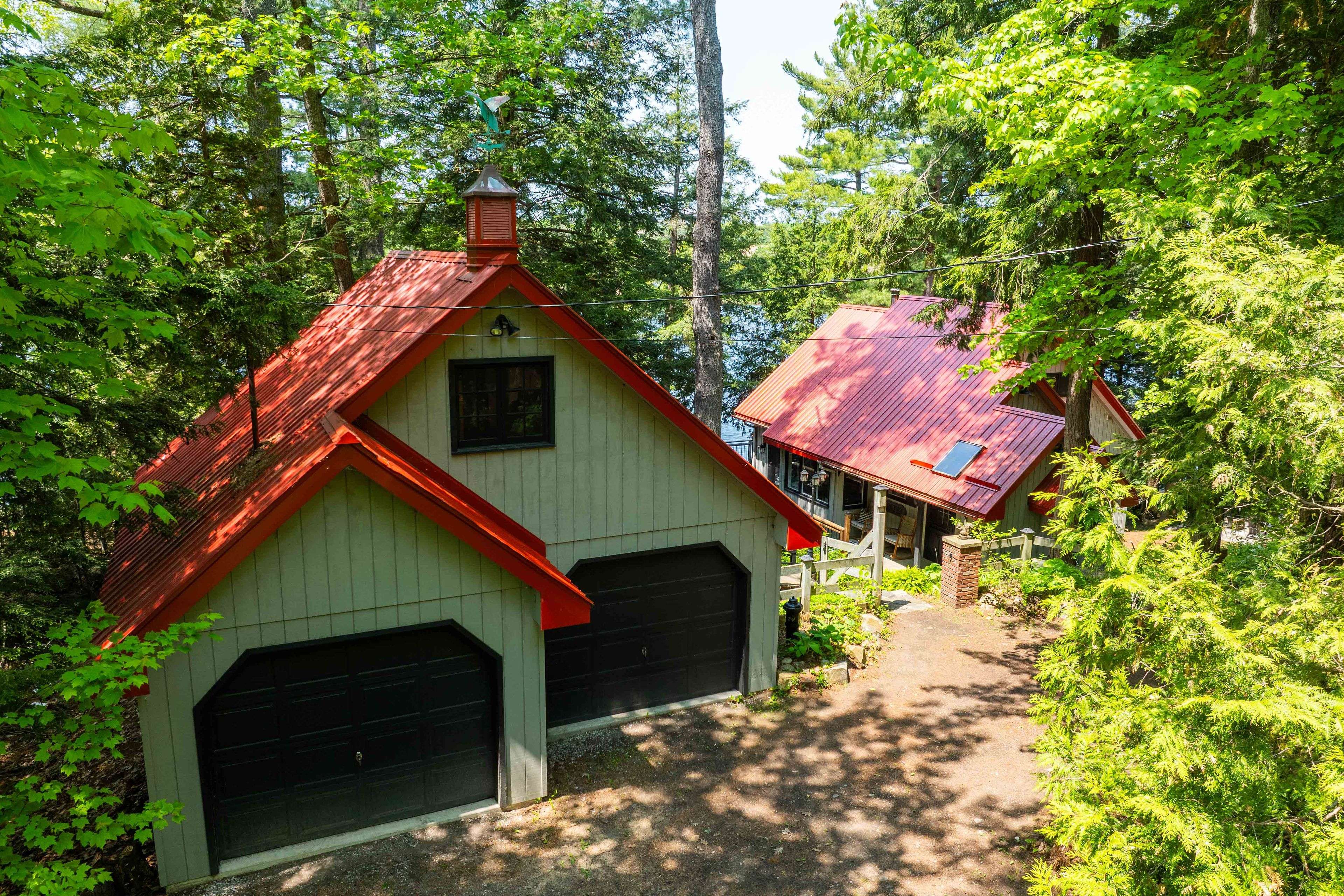 Minden Hills, ON K0M 2L1,1050 Cobble Rose LN