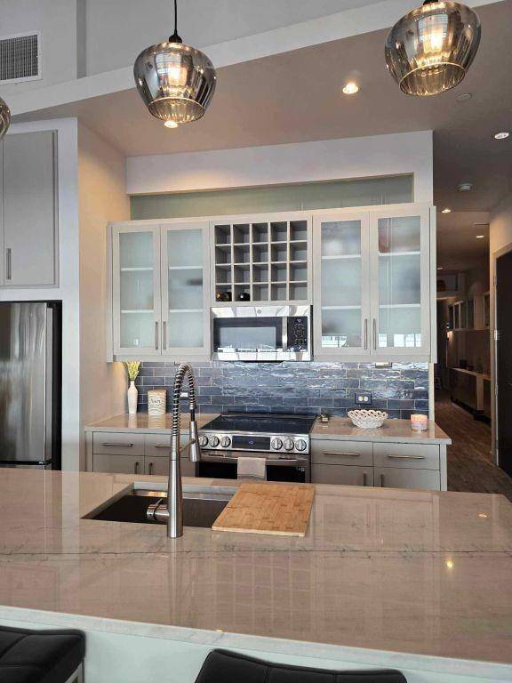 Fort Worth, TX 76107,2600 W 7th Street #1707