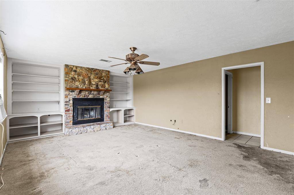 Granbury, TX 76048,820 Blackfoot Court