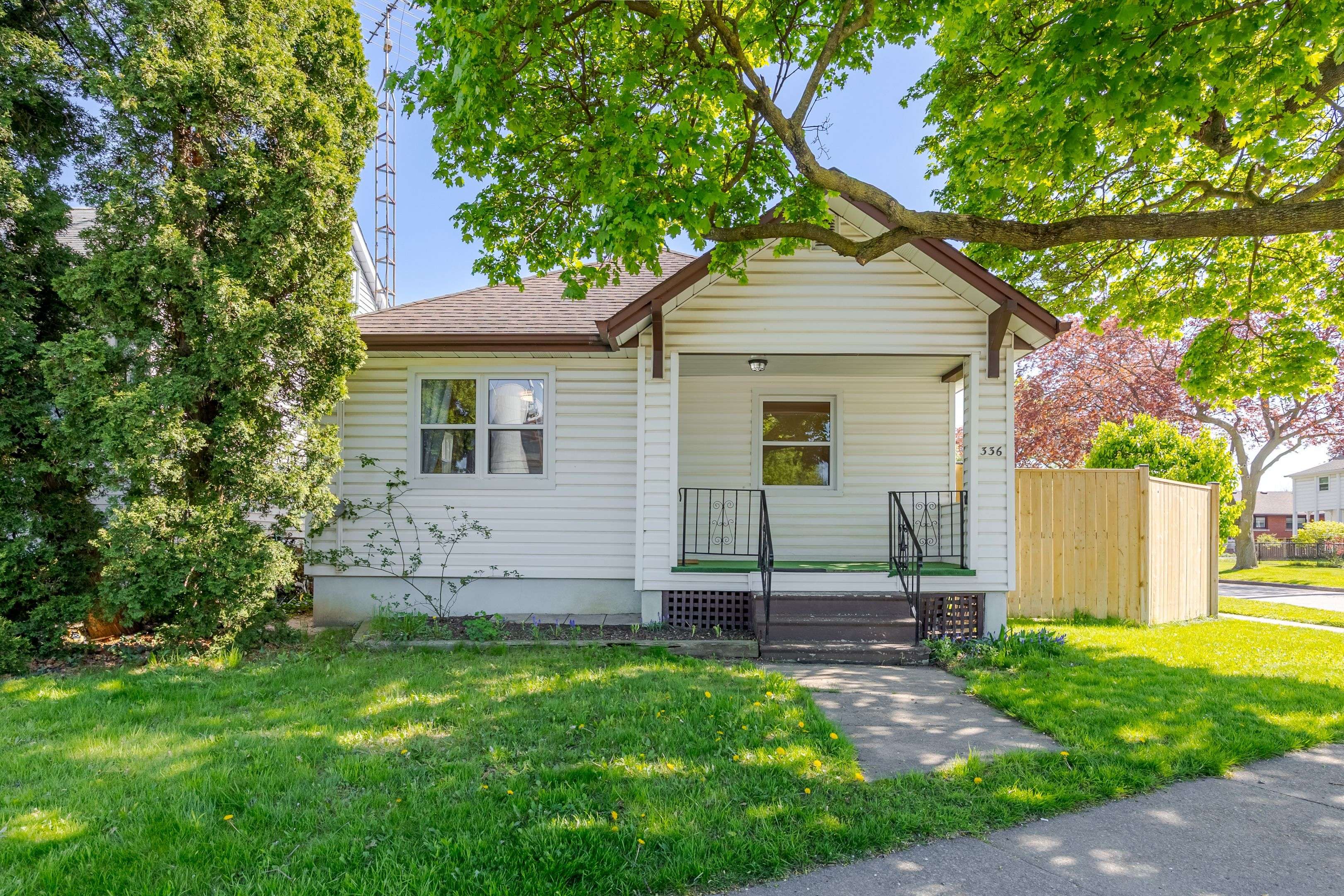 St. Catharines, ON L2N 1C4,336 Carlton ST S