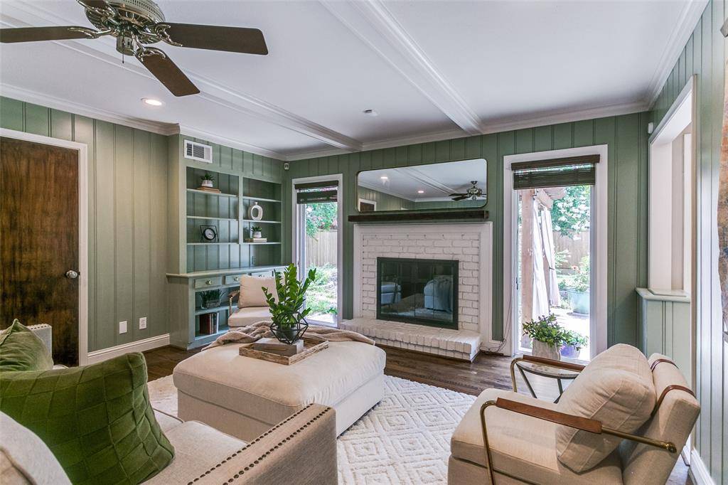 Dallas, TX 75238,9808 Fitzroy Drive