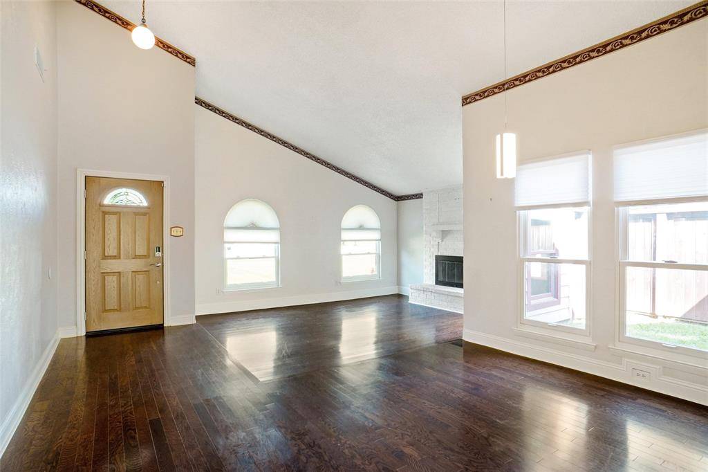 Bedford, TX 76021,2309 Mesquite Court W