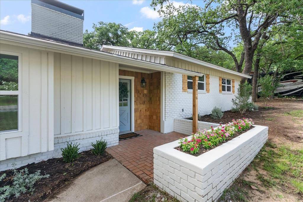 Denton, TX 76209,3016 Nottingham Drive