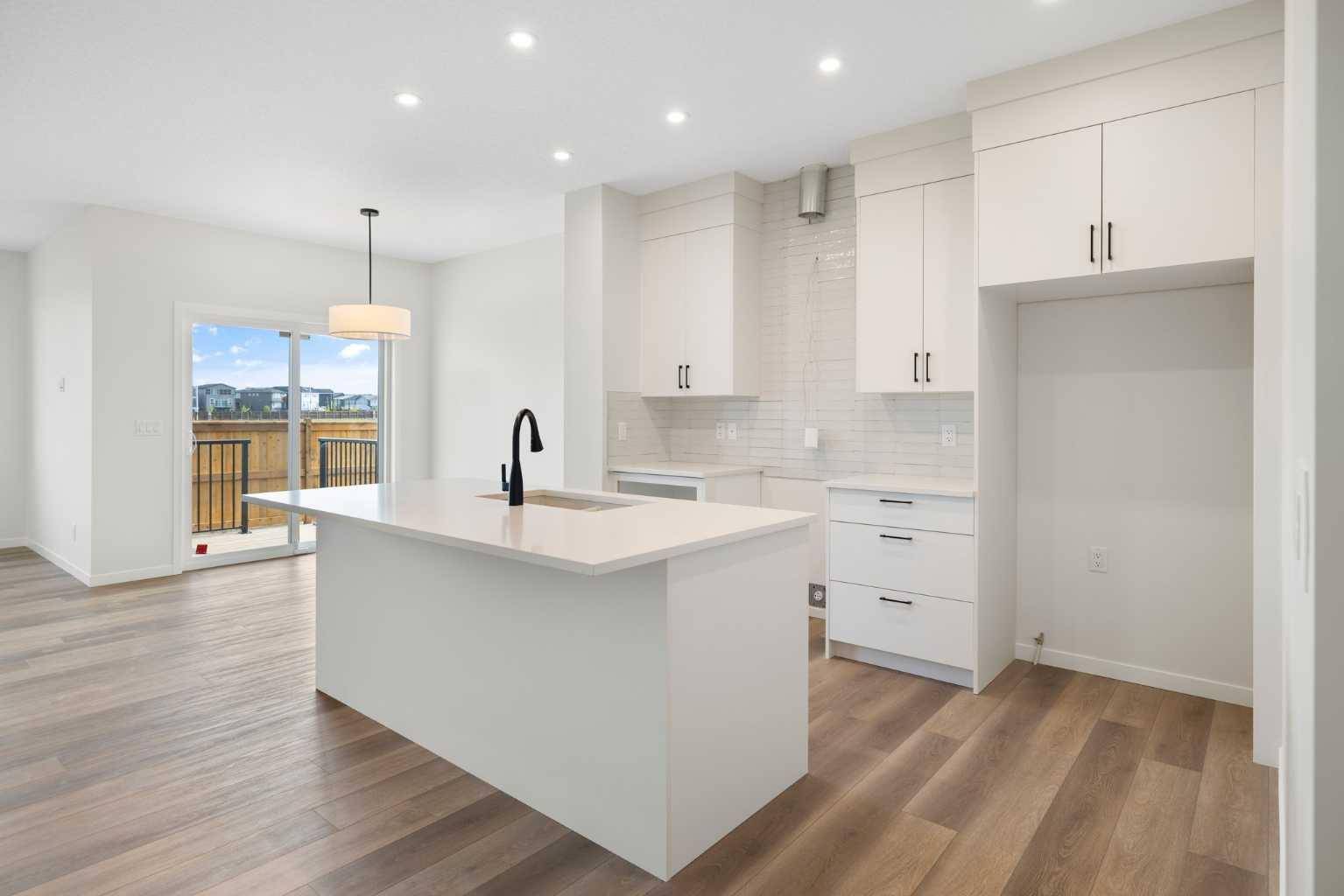 Calgary, AB T3M 3Z3,679 Buffaloberry MNR SE