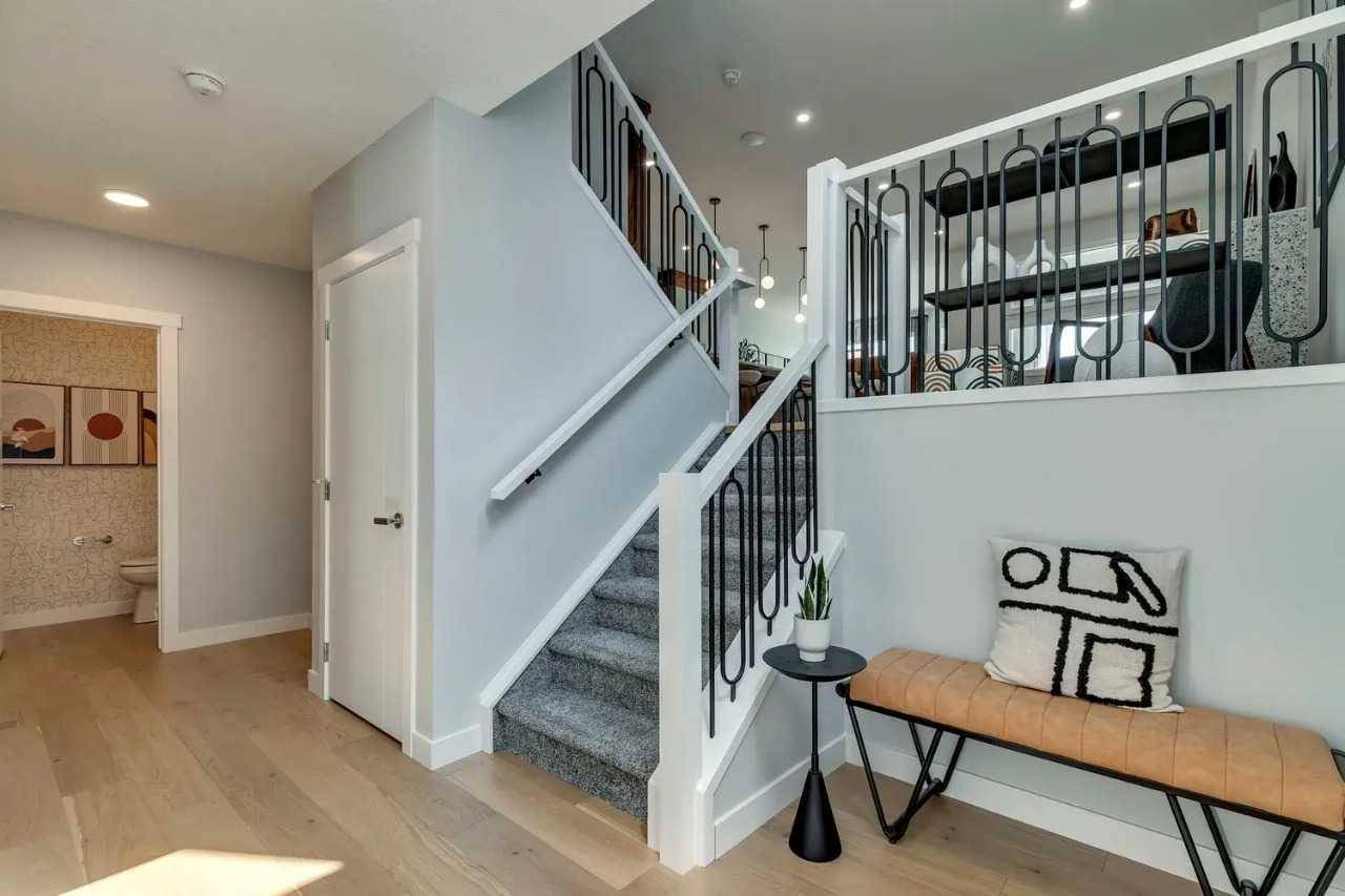 Calgary, AB T3M 3S1,178 Setonstone GN SE