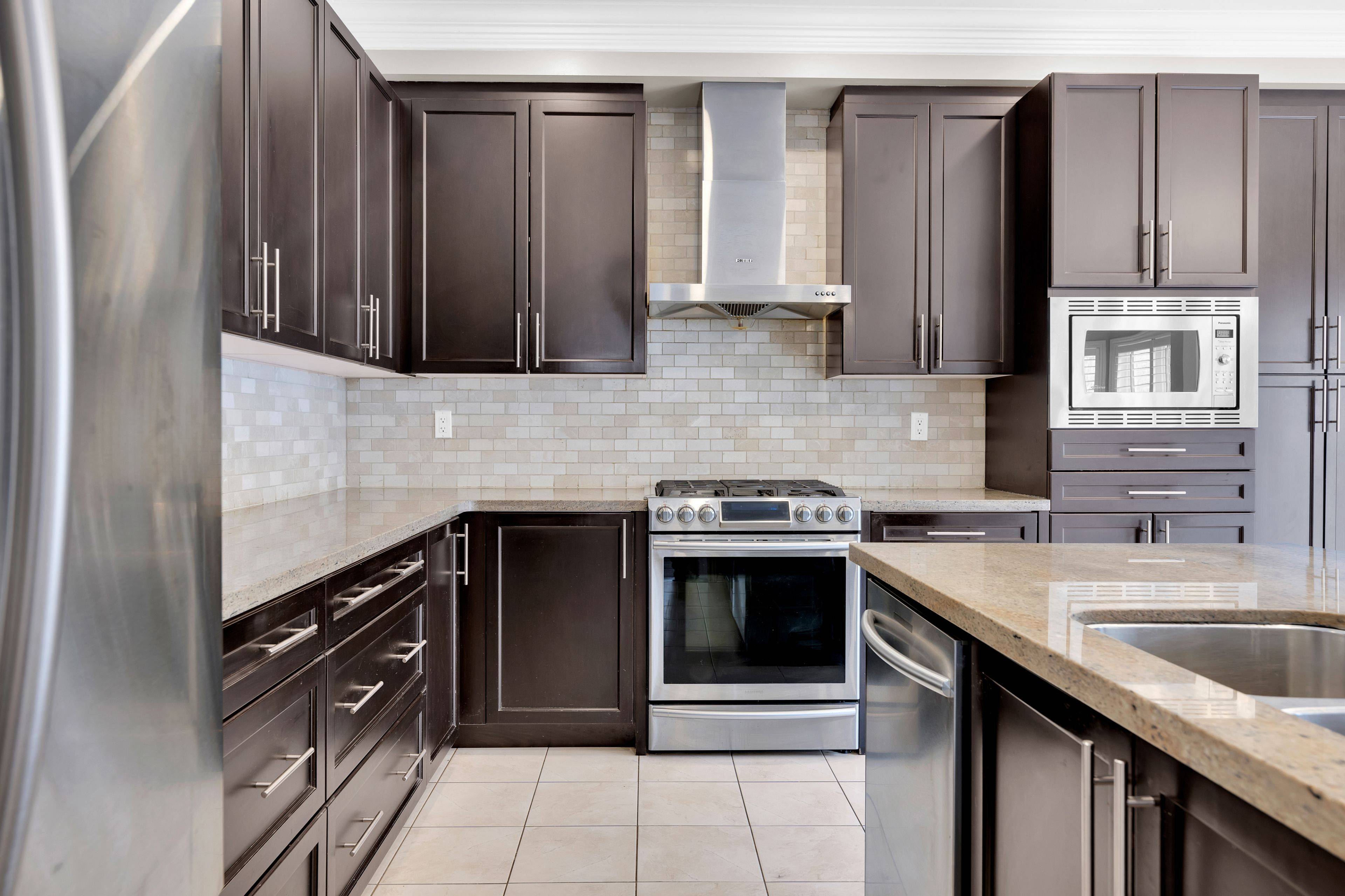 Milton, ON L9T 8T4,1445 Laurier AVE