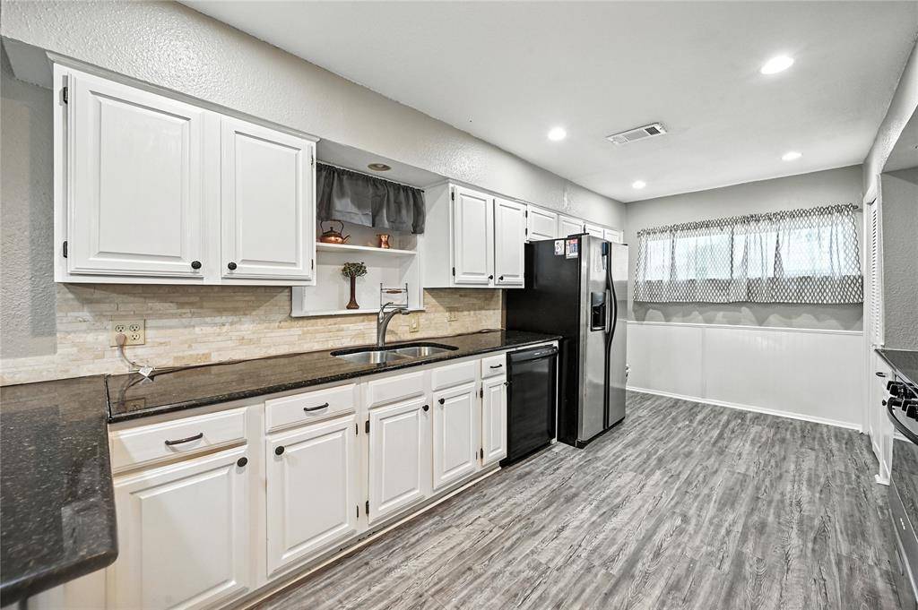 Farmers Branch, TX 75234,2904 Mark Twain Drive