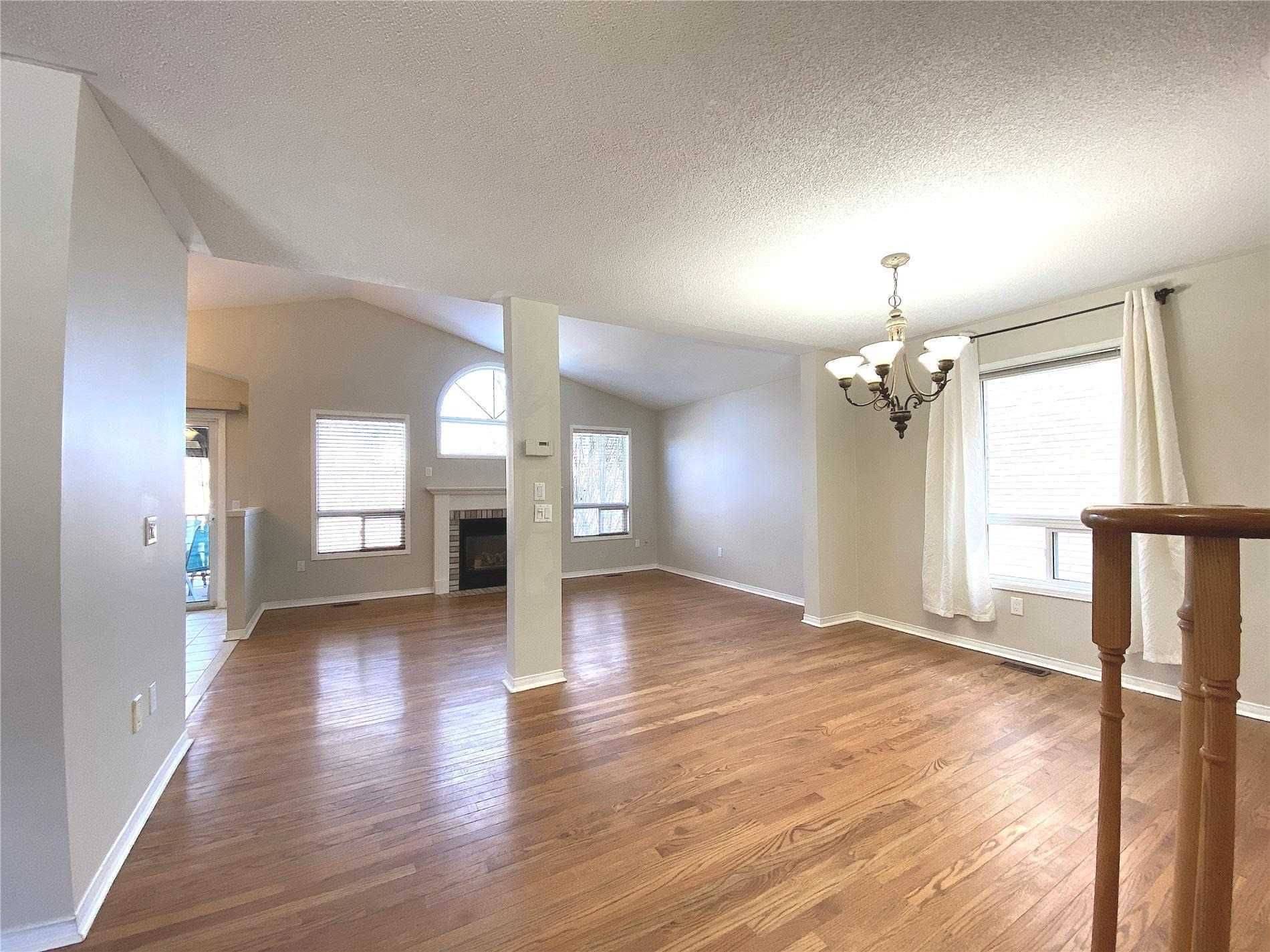 Whitby, ON L1P 1N5,83 Gartshore DR