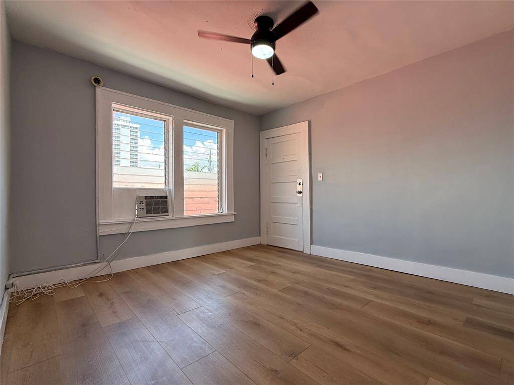 Hollywood, FL 33020,1621 Van Buren St #7
