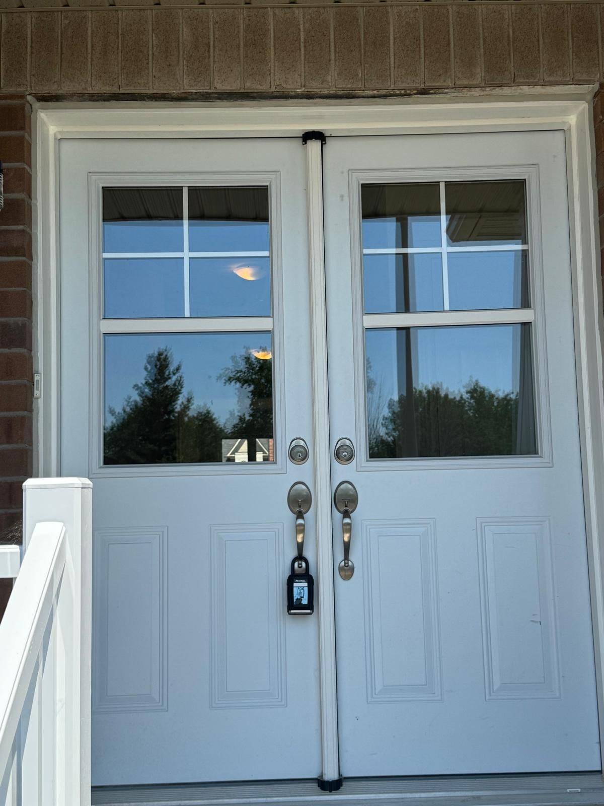 Oshawa, ON L1K 1A4,1198 Jim Brewster CIR
