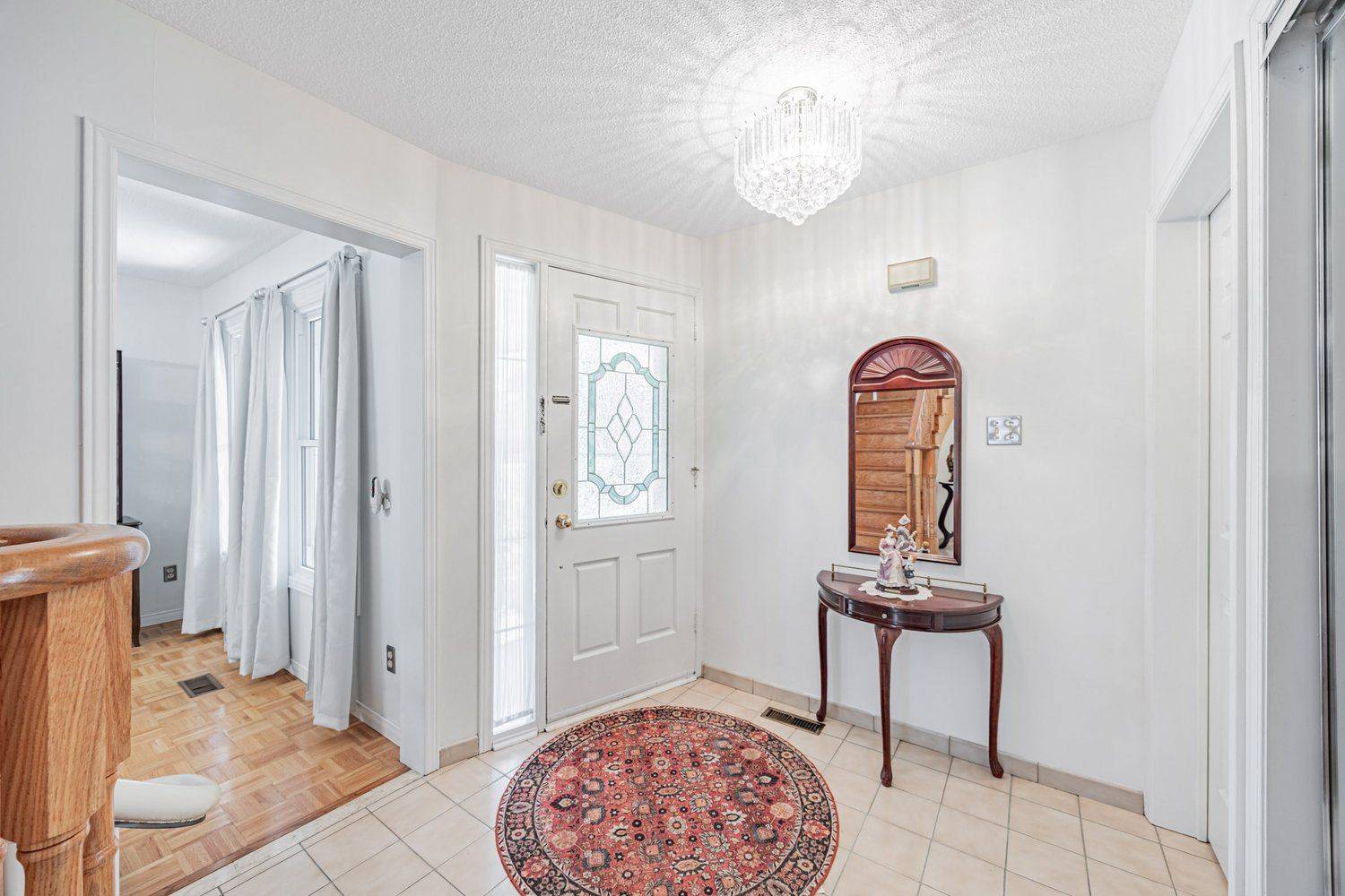 Whitby, ON L1R 1W4,22 Deverell ST