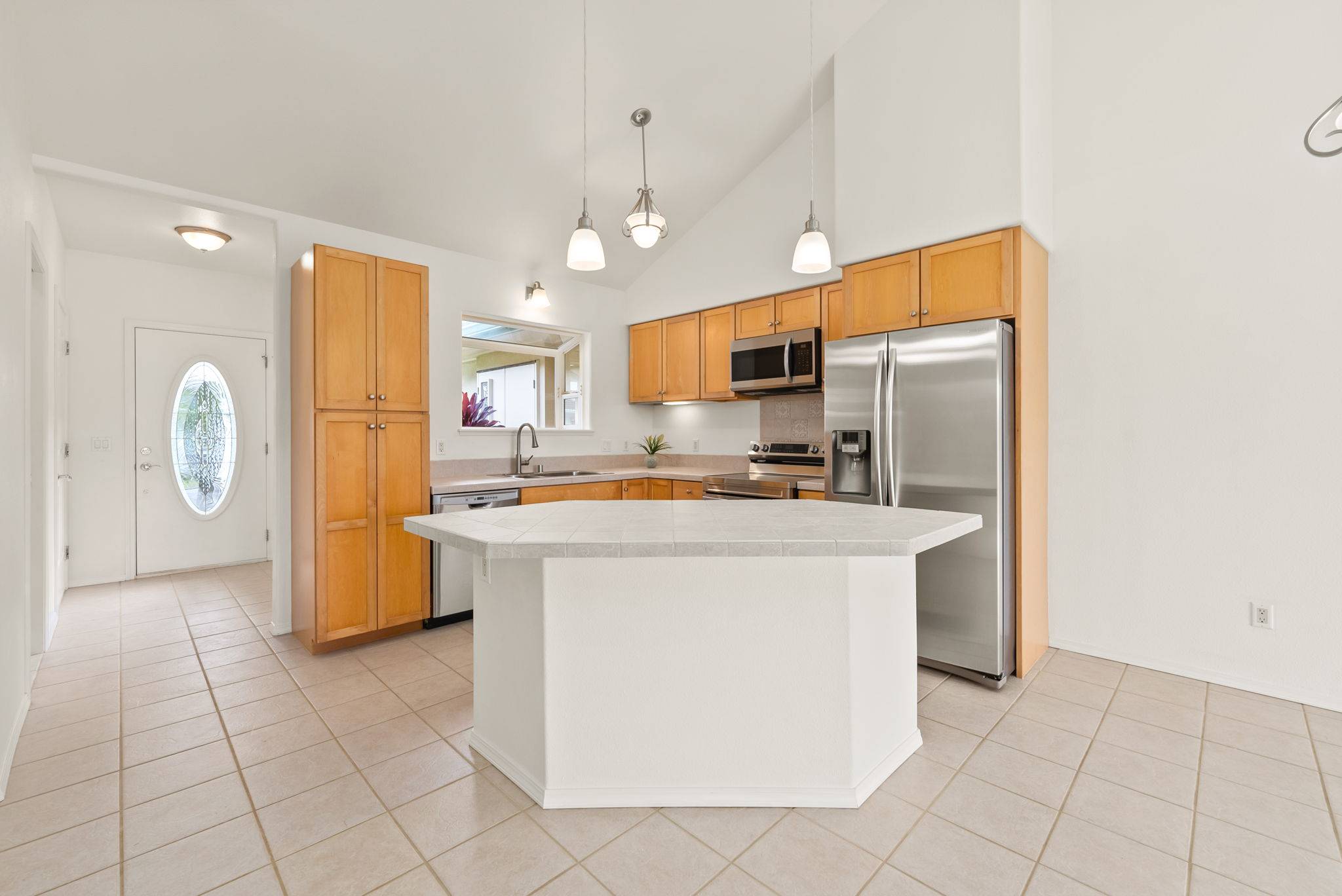 Lihue, HI 96766,2110 KANEKA ST #171