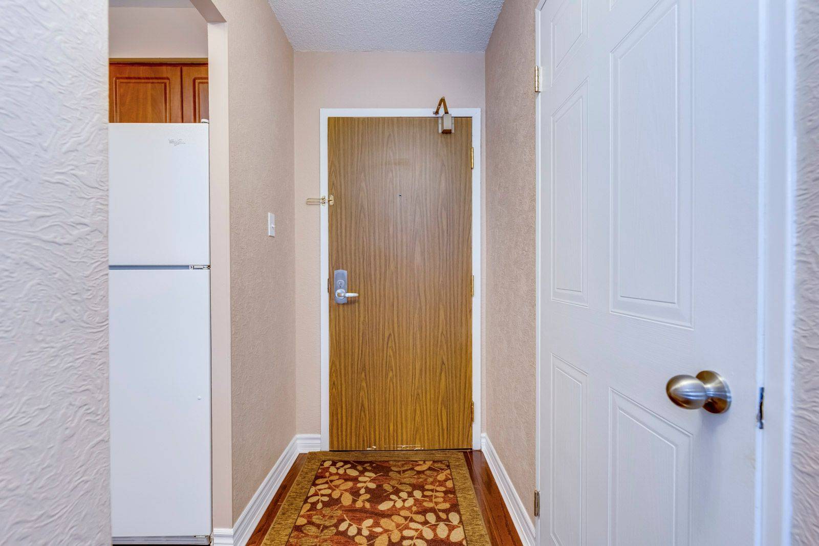 Mississauga, ON L5J 4R3,1110 Walden CIR #304