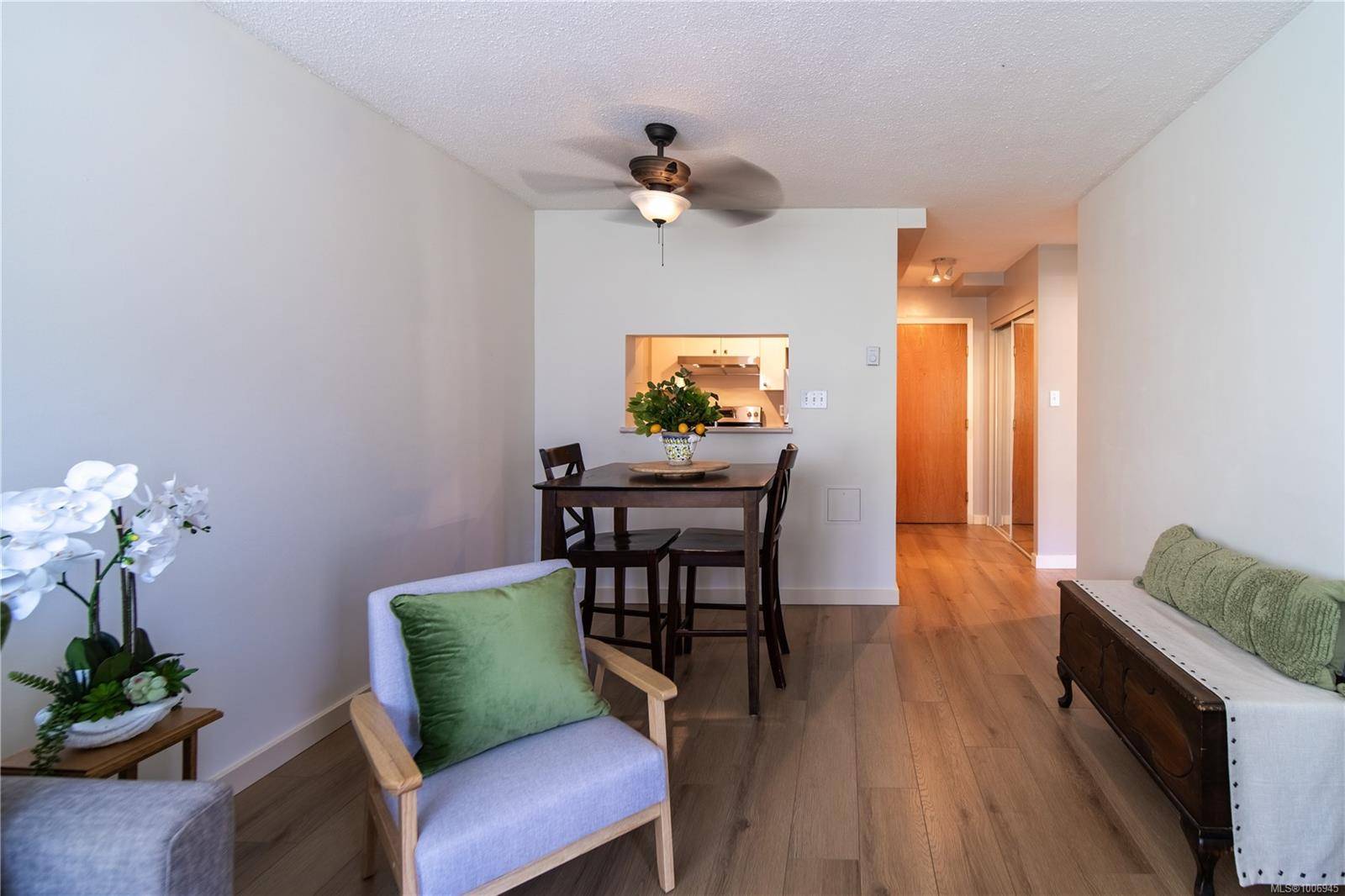 Victoria, BC V8W 3W8,835 VIEW St #210