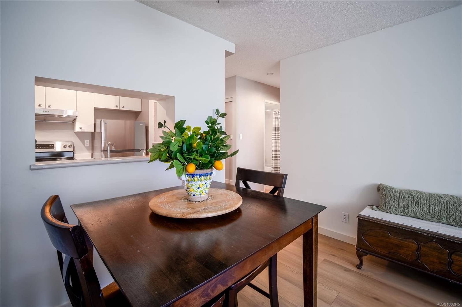 Victoria, BC V8W 3W8,835 VIEW St #210
