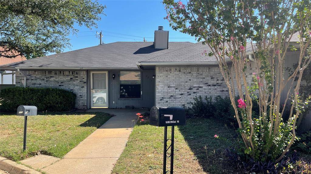 Dalworthington Gardens, TX 76013,2209 Madrid Court