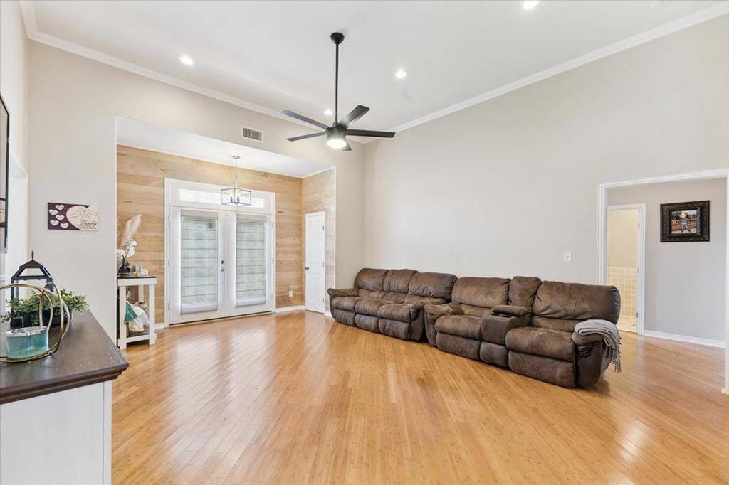 Crandall, TX 75114,506 Lone Star Drive