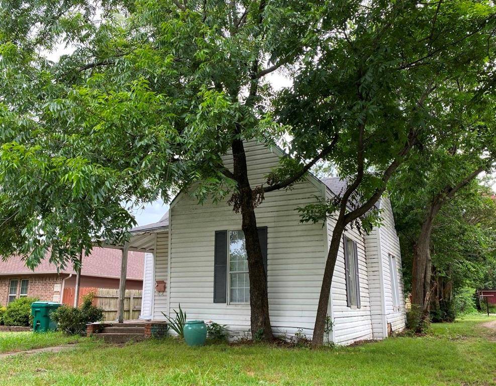 Sherman, TX 75090,306 N Cleveland Avenue