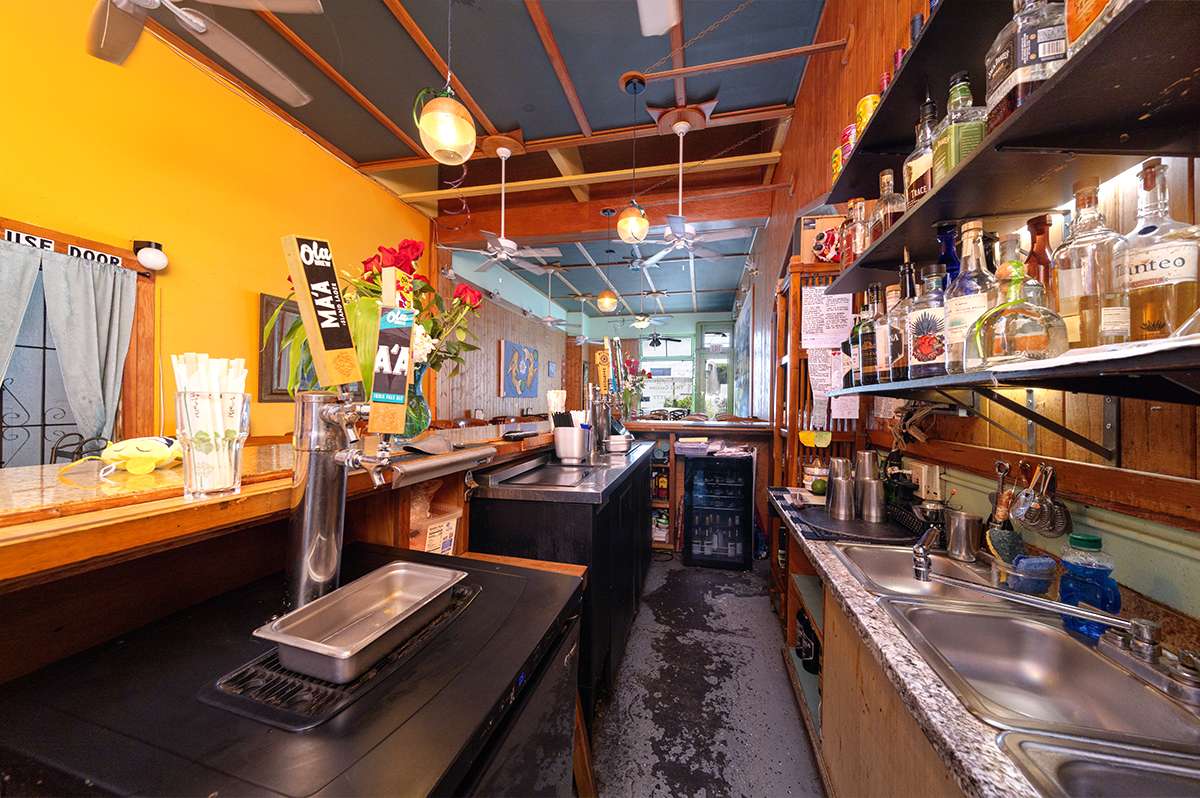 Hilo, HI 96720,110 KALAKAUA ST