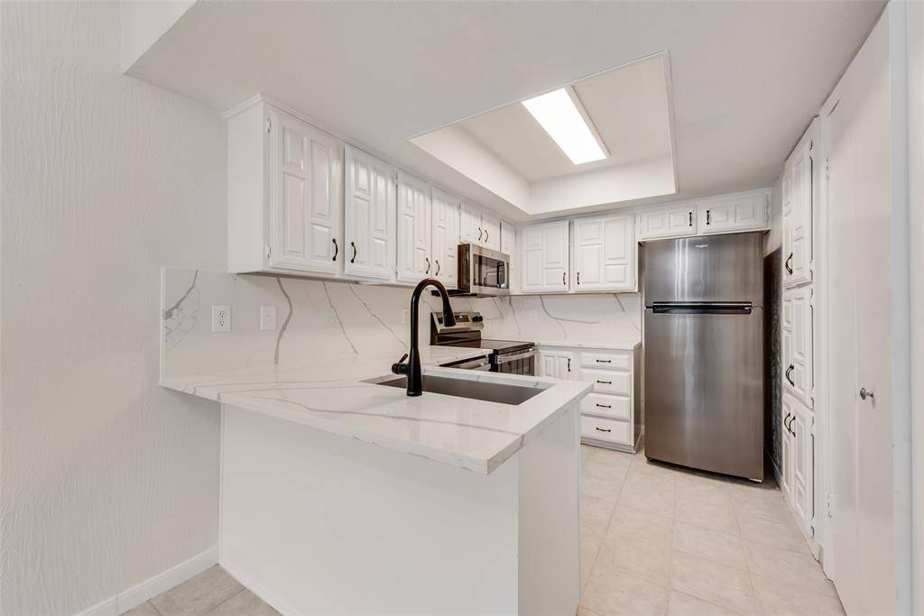 Dallas, TX 75254,14151 Montfort Drive #267