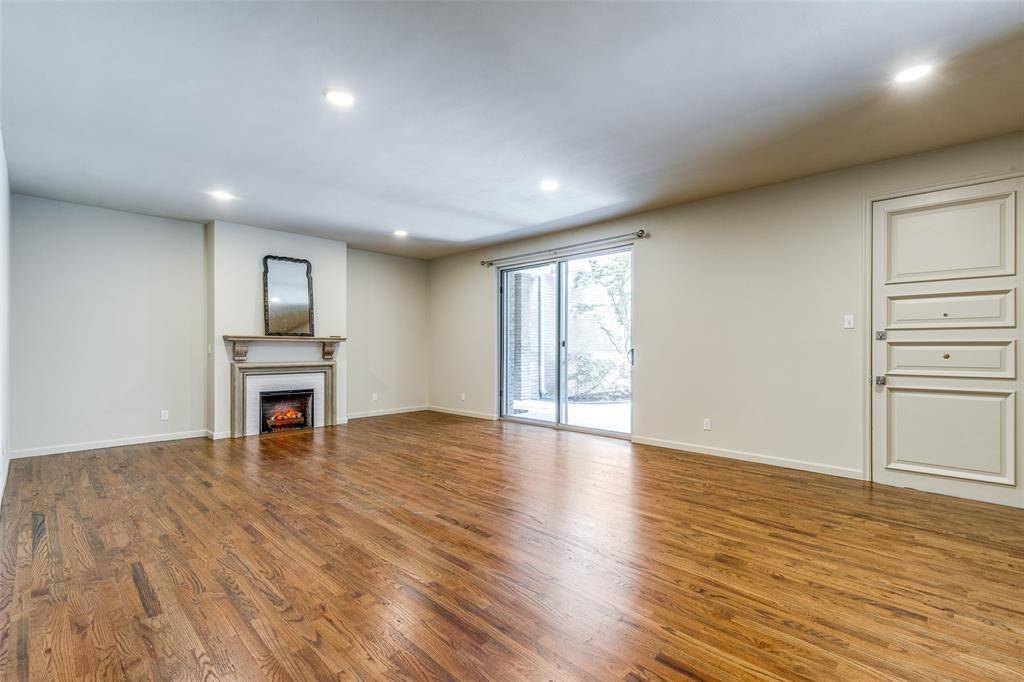 Dallas, TX 75225,6314 Bandera Avenue #A
